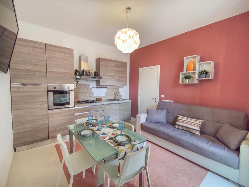 Casa Chiara In Centro Con Corte Privata Сан Бенедето дел Тронто Екстериор снимка