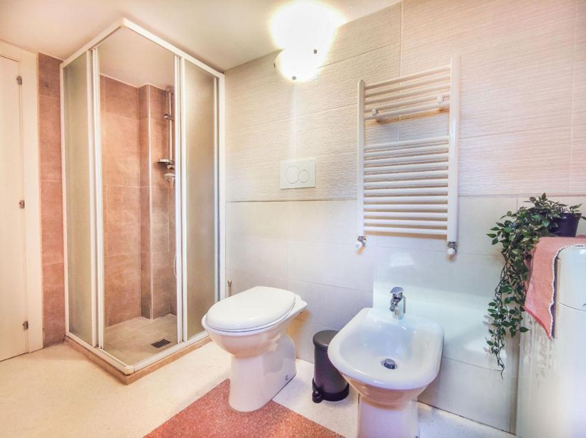 Casa Chiara In Centro Con Corte Privata Сан Бенедето дел Тронто Екстериор снимка